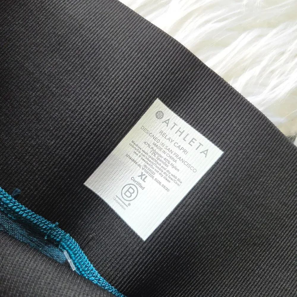 Athleta Relay Capri High Rise Leggings Size XL New Ombre Blue Red Seamless